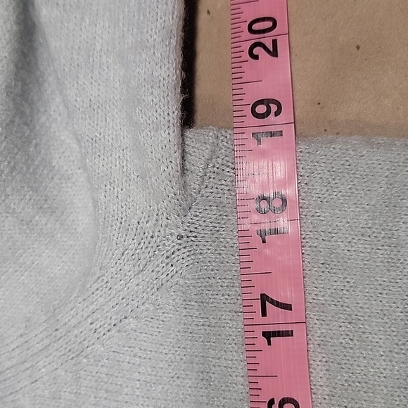 Banana Republic Size XS Light Gray Mock Neck Long Sleeve Sweater, Gently Used - Picture 8 of 12